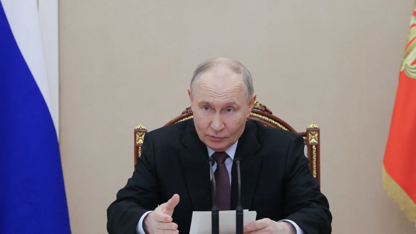 Владимир Путин привика руските олигарси в Кремъл. Всеки трябва да дари пари за държавния бюджет