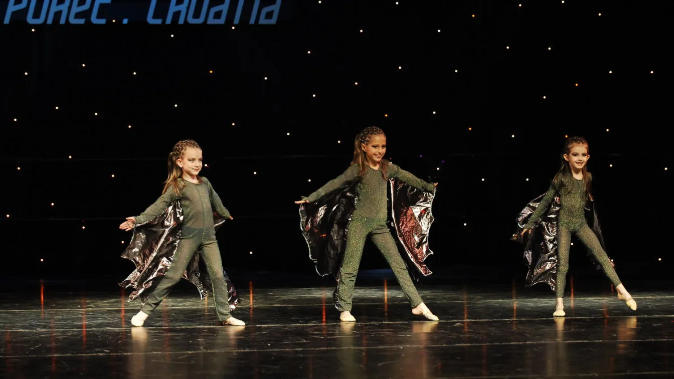 Български момичета - Световни шампионки в DANCE MASTERS 2012