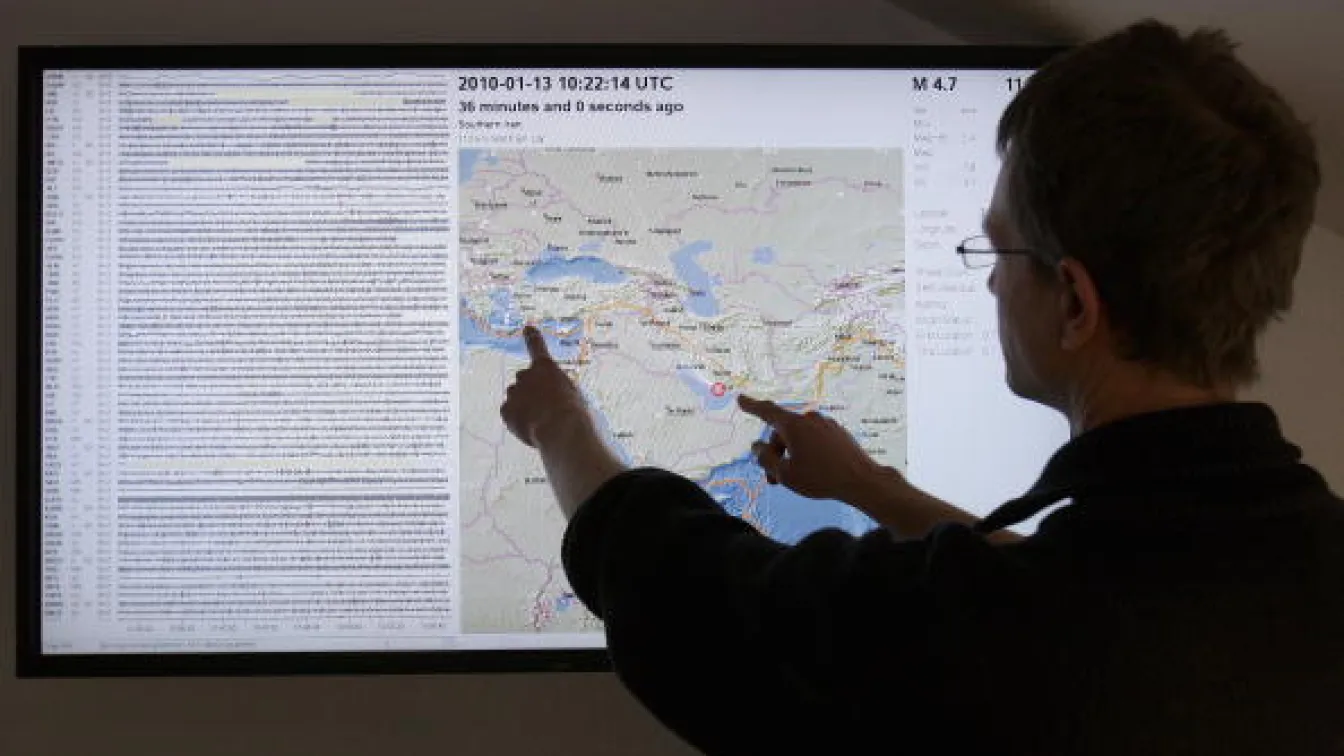 Земетресение внесе паника на границата между Иран и Ирак