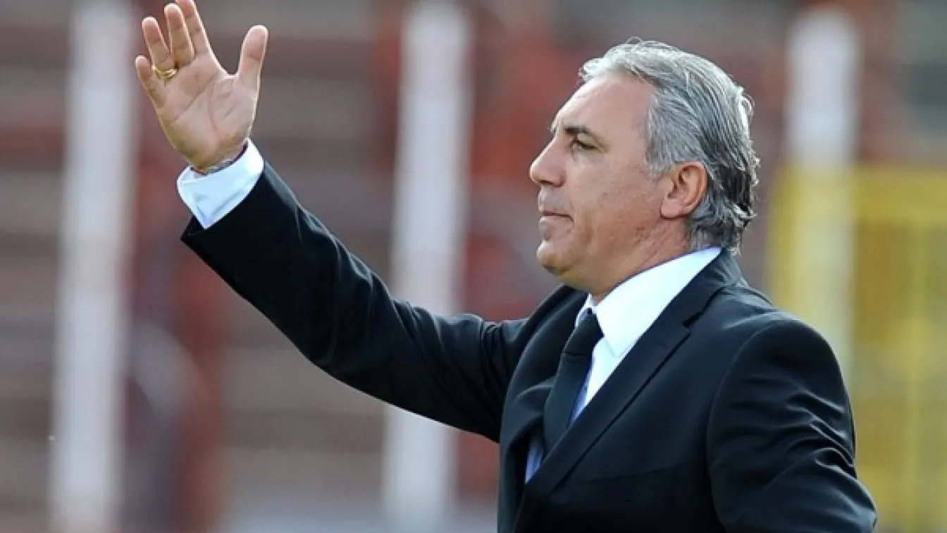 На този ден: Когато 0:0 с Албания беше резил