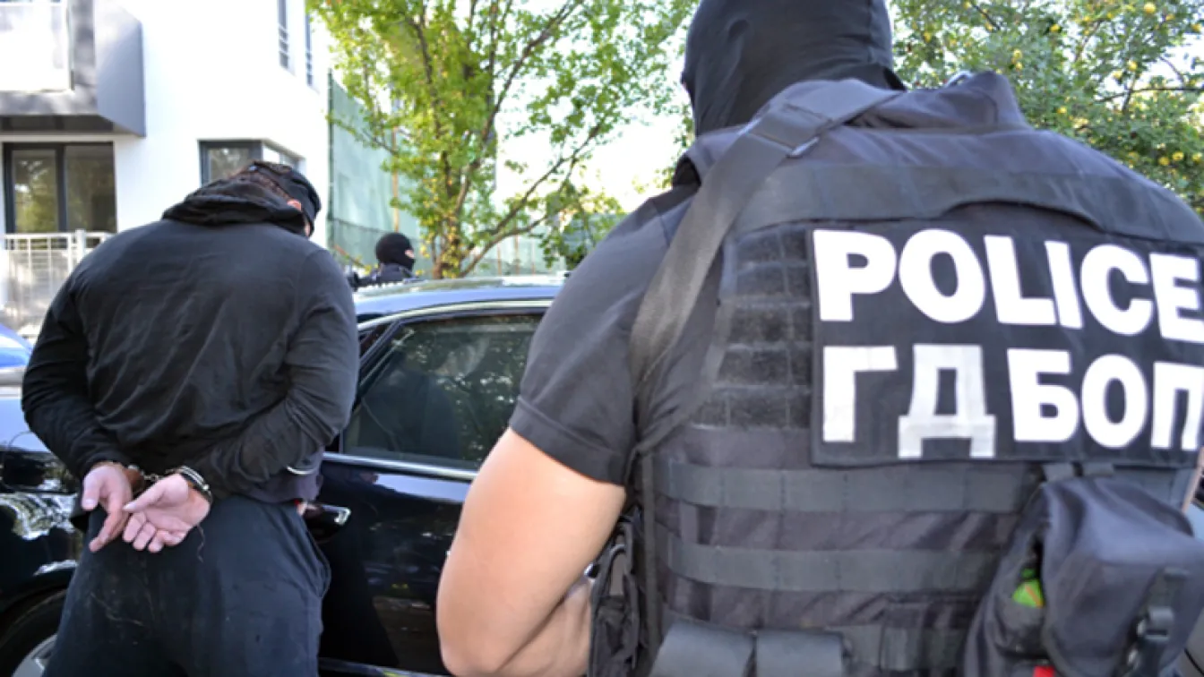 Българо-френска акция разби престъпна група, изнасяла момичета за проституция