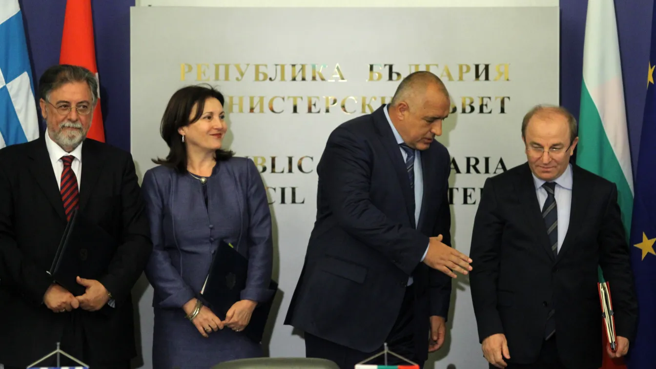 България, Турция и Гърция с контактен център на Капитан Андреево