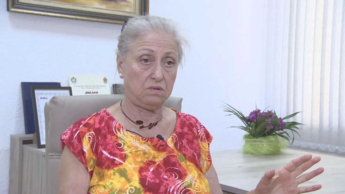 Кармен Лазарова: Хората сами си измислят чудесата (ОБЗОР)