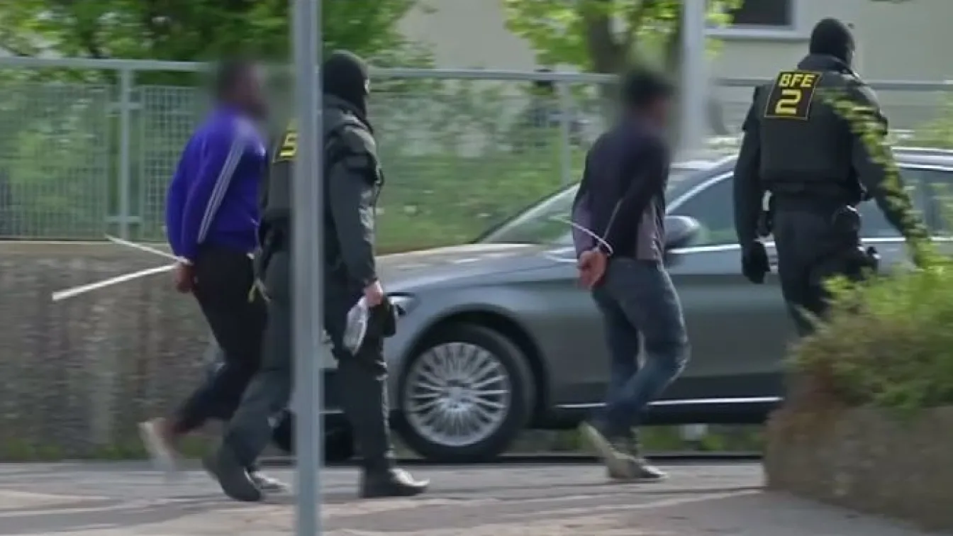 Полицията потуши бунт в център за бежанци в Германия