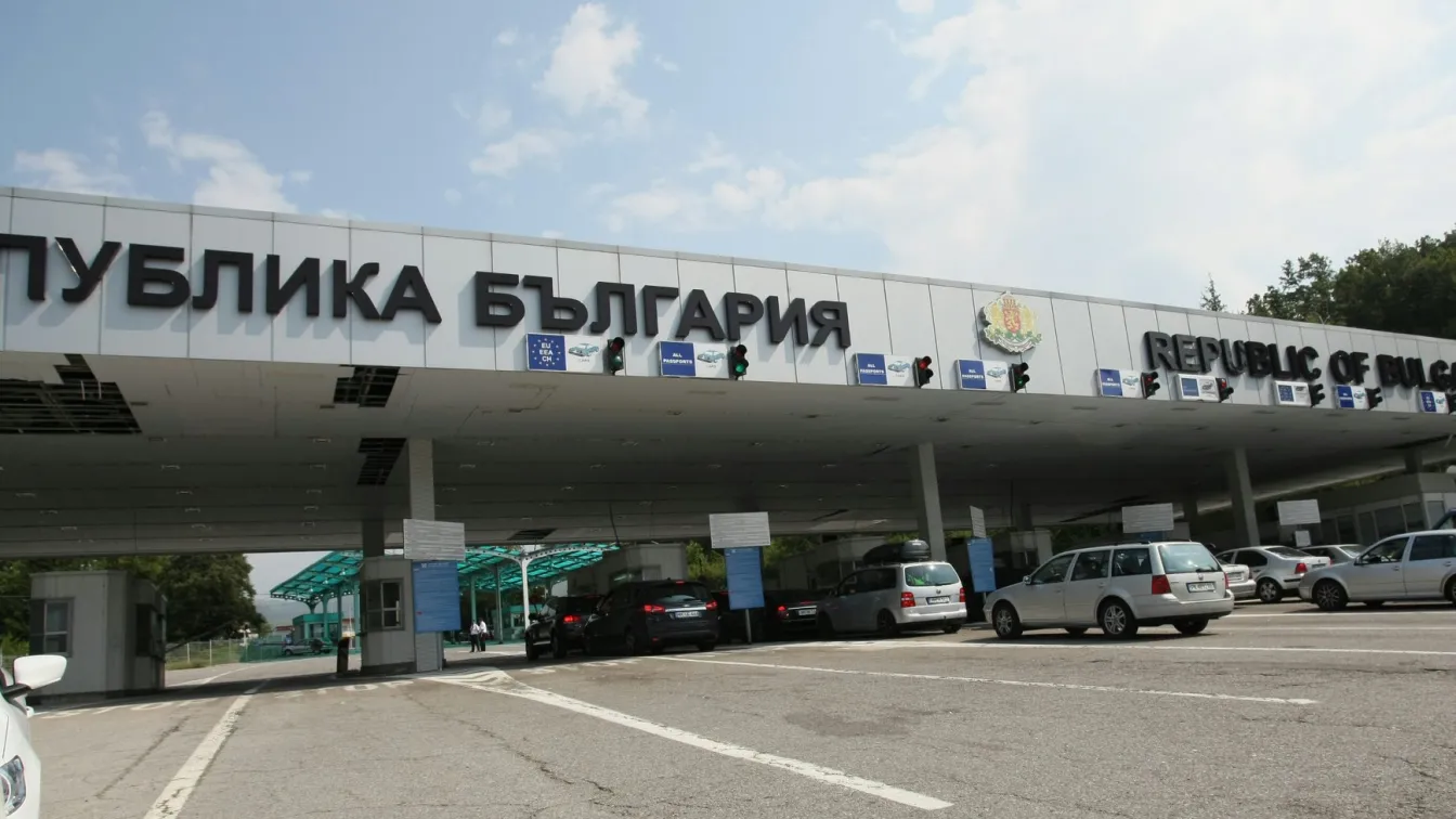 Българите от Западните покрайнини ще влизат у нас без карантина