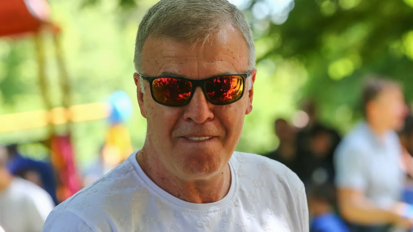 Сираков: 