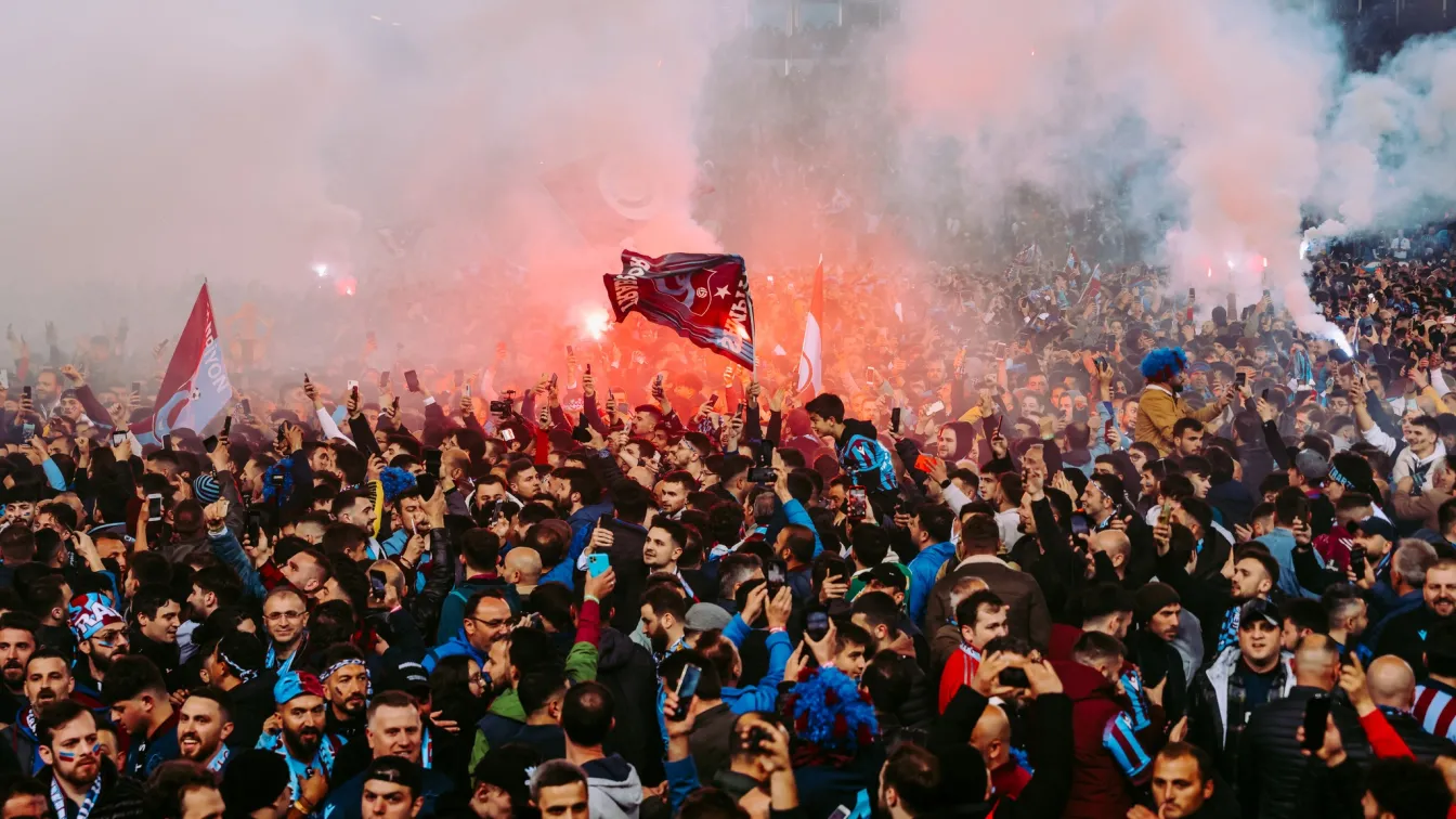 Лудата радост на 