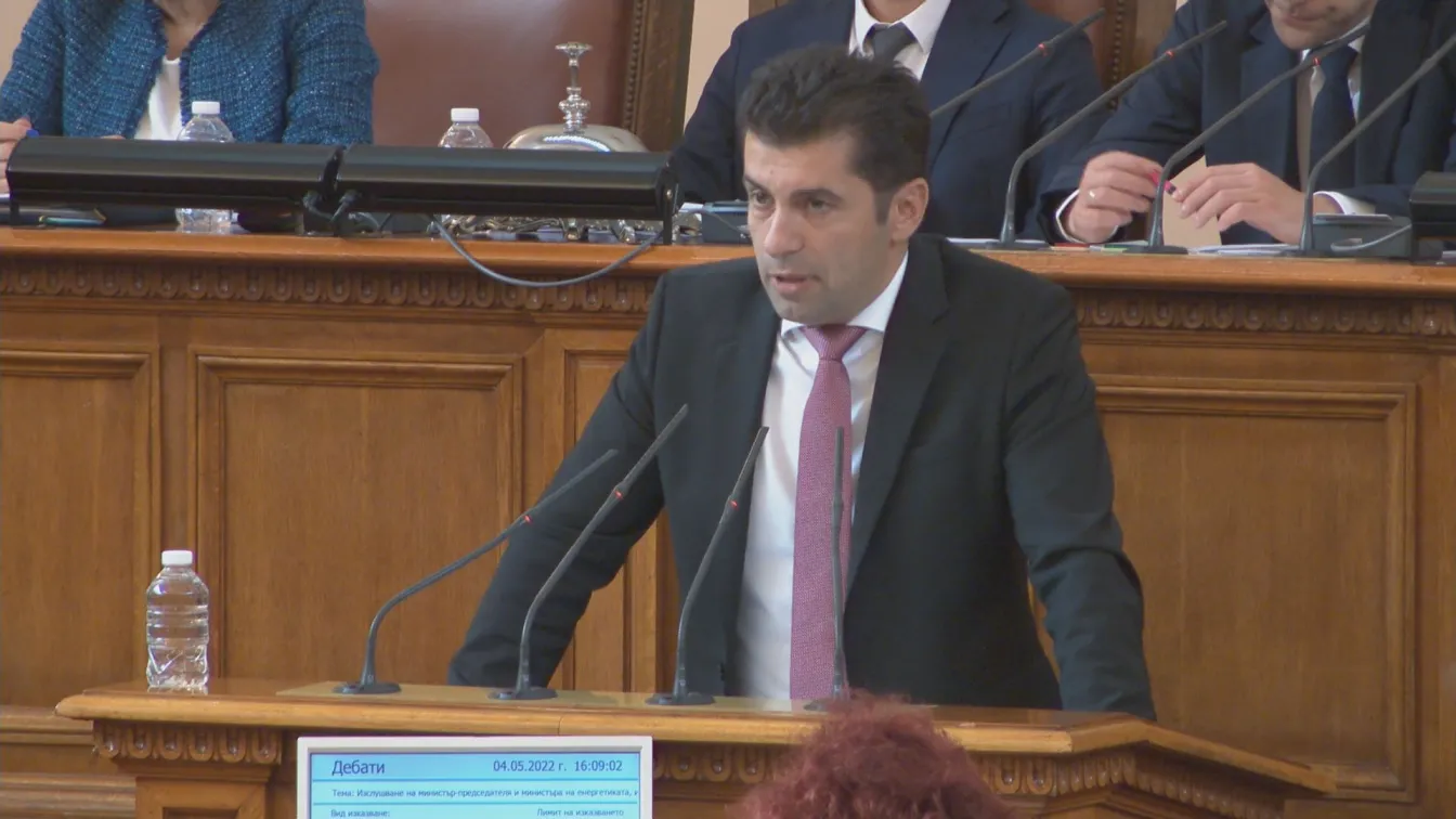 Петков пред парламента: Преговаряме със САЩ и Египет за втечнен газ на добри цени