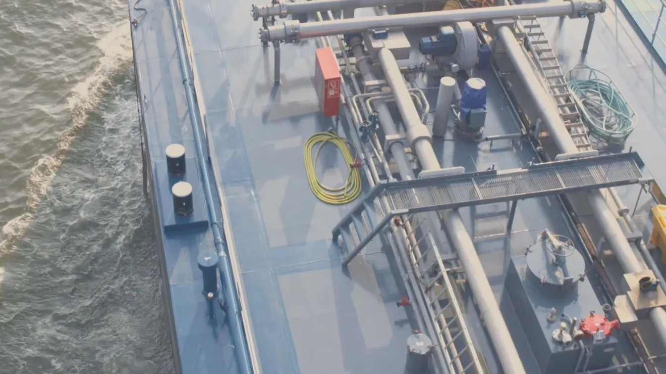 Втечненият газ от САЩ: Как договореното синьо гориво може да стигне до България