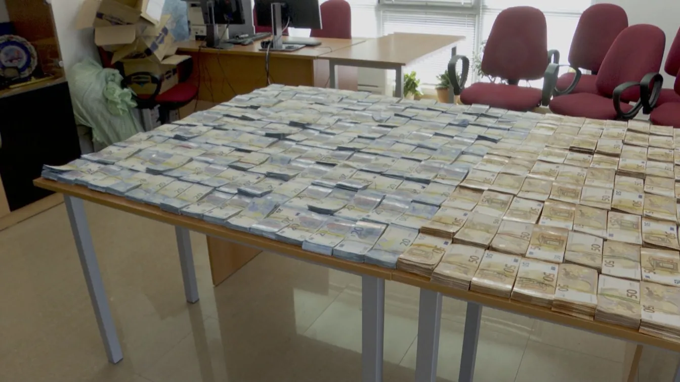 Рекорд за последните 10 г.: Опит за износ на 3,7 млн. лв. в евро на ГКПП „Капитан Андреево“