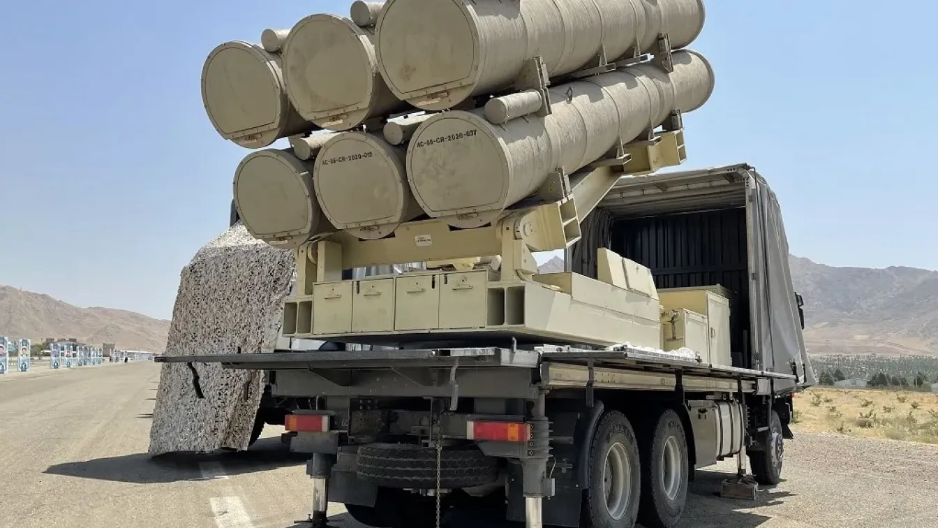 Западни служби за сигурност: Иран ще достави на Русия пускови установки за ракети с малък обсег