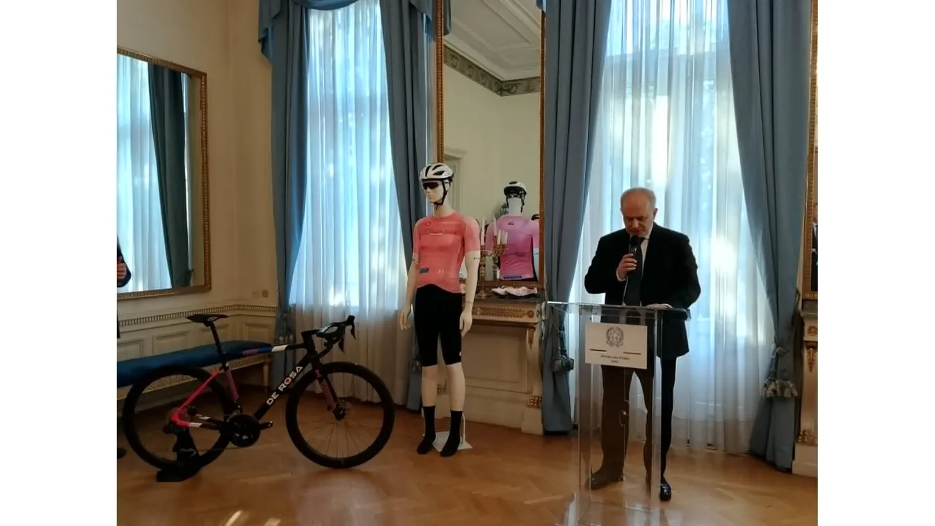 Италианският посланик преди Giro d'Italia в България: 