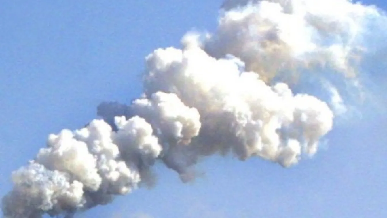 Над 150 души евакуирани от училище в САЩ заради газ