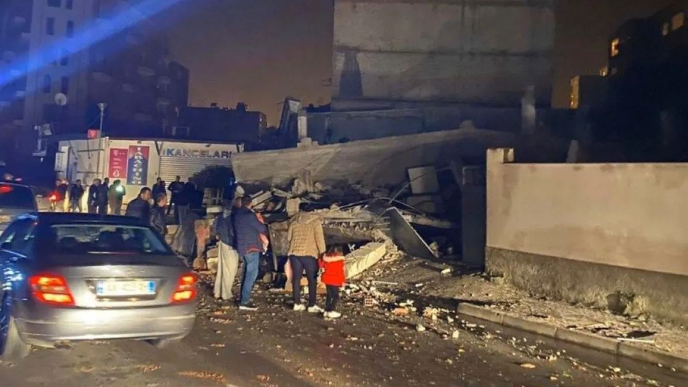 Силен трус от 6,4 разтърси Албания, усетен е и в България (ВИДЕО И СНИМКИ)
