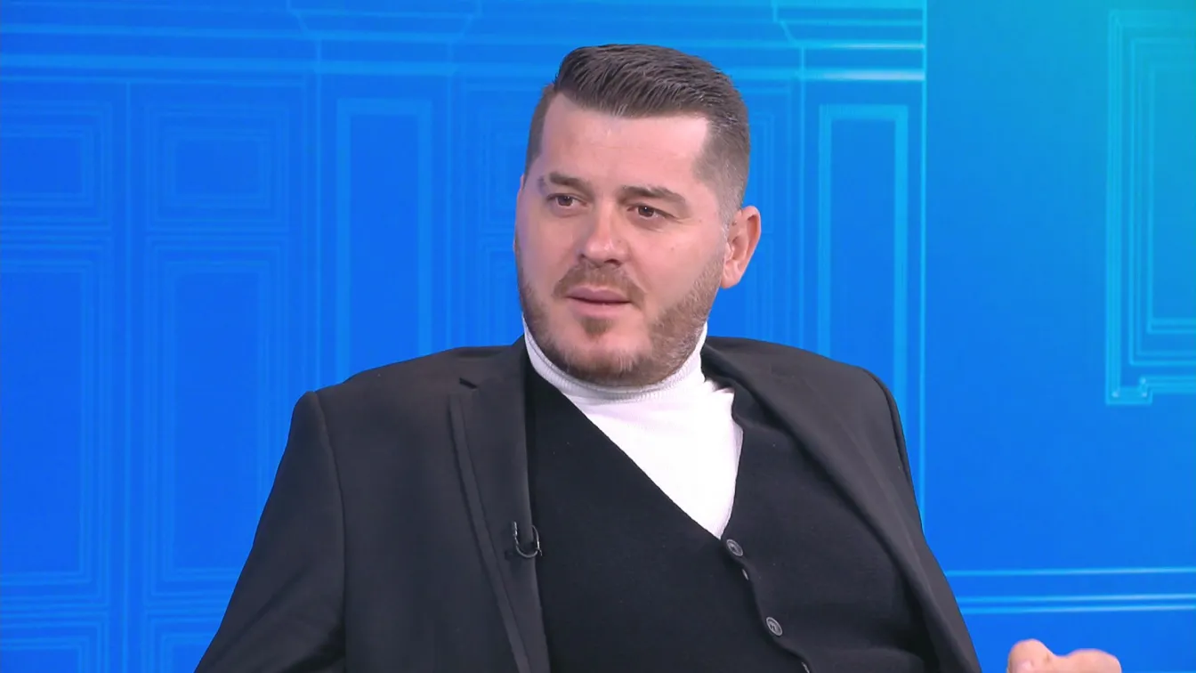 Лео Кадели за наградата „Будител на годината“