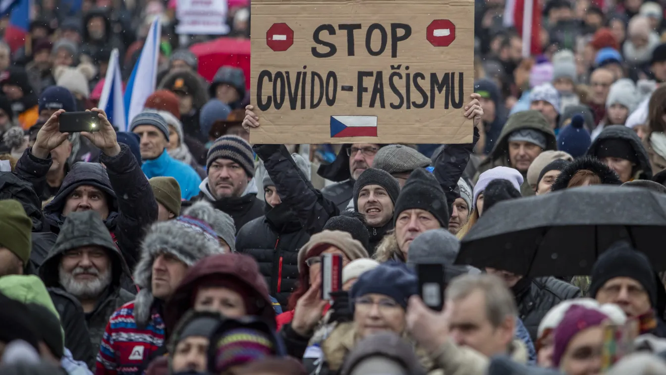 Хиляди чехи протестираха срещу ограниченията