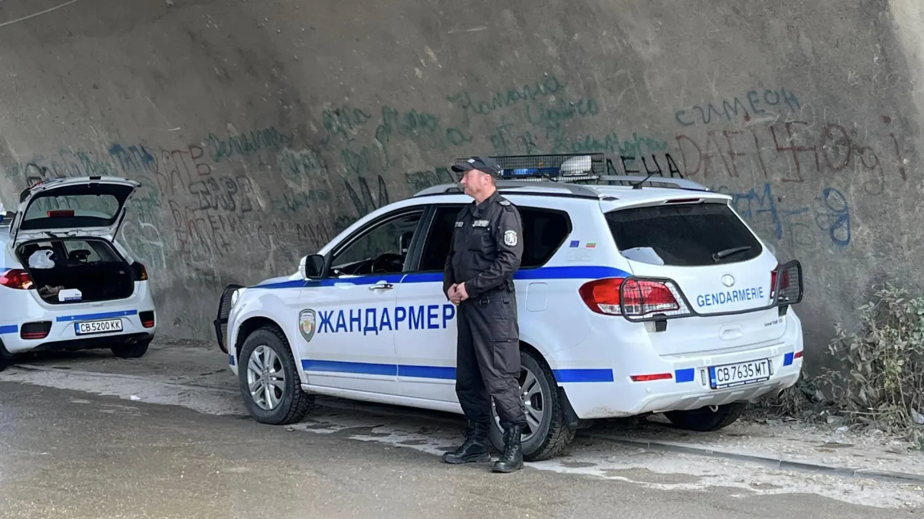 Международна операция в Луковит срещу трафик на хора, има задържани (СНИМКИ)