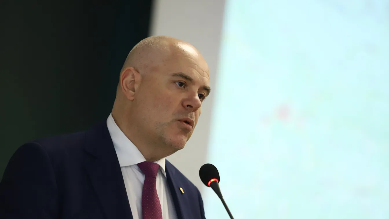 Гешев: Ще изискваме от Нидерландия доказателства за преминаване на границата ни с 50 евро