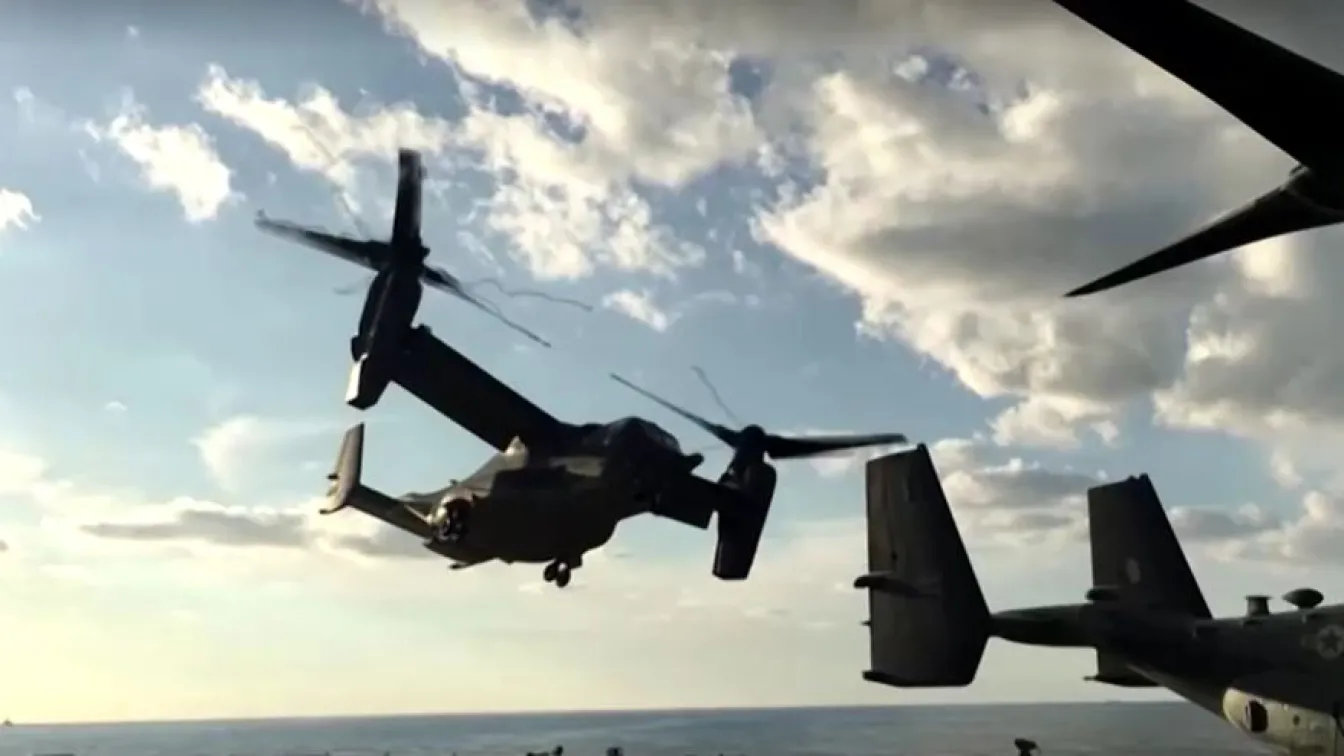 Американски военен самолет с осем души на борда падна край Япония (ВИДЕО)