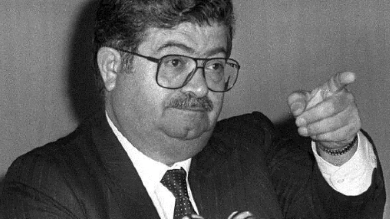 Тялото на покойния турски президент Тургут Йозал ексхумирано, заради съмнения за отравяне