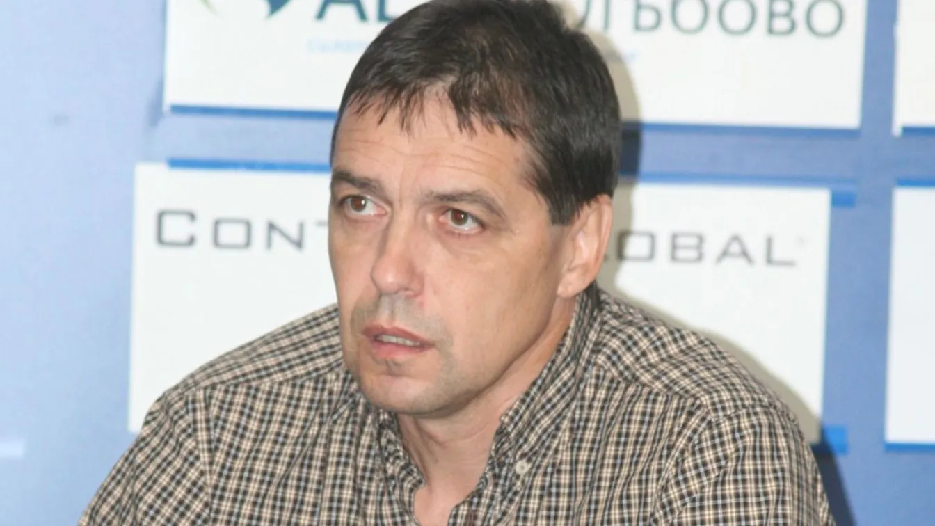 Петър Хубчев: Има настроение преди мача със Славия