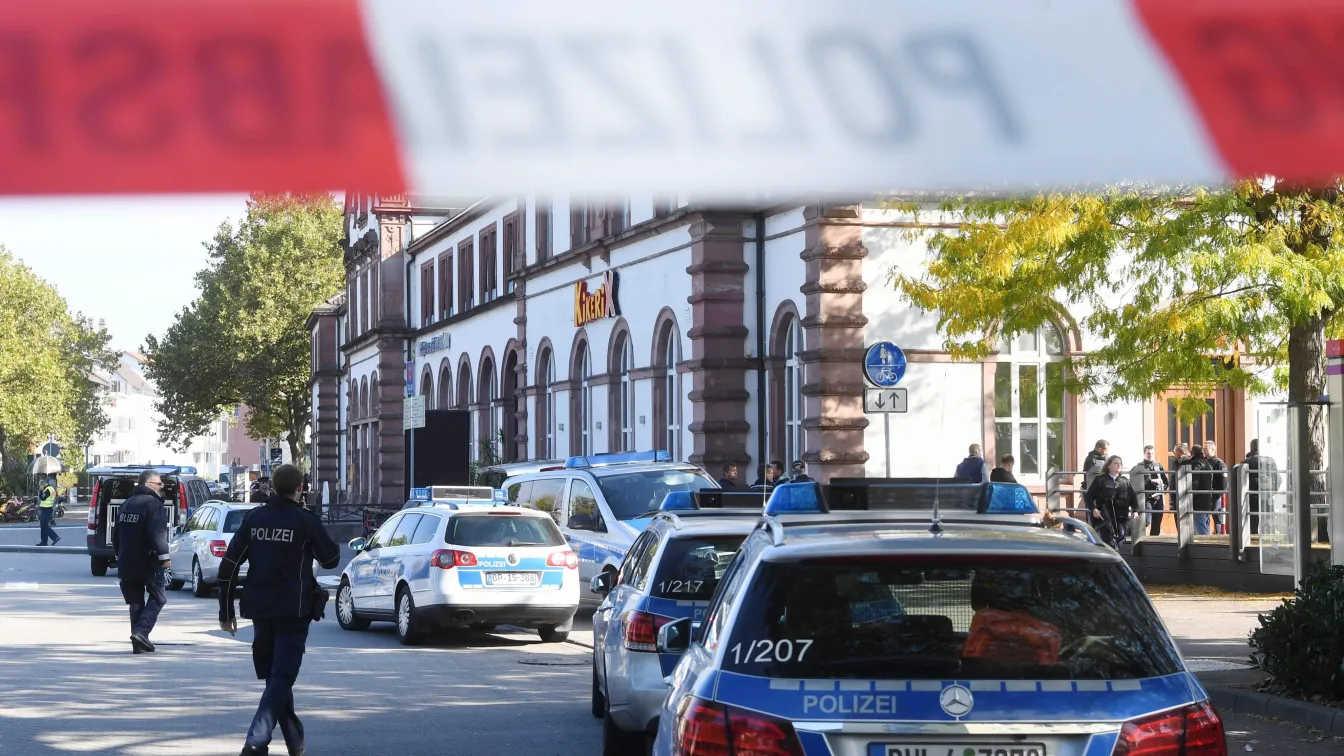 Отцепиха германска жп гара заради бомбена заплаха