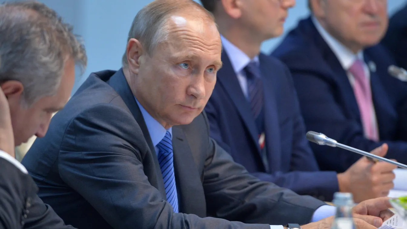Владимир Путин: Вниманието се насочва към Русия заради вътрешните проблеми на САЩ