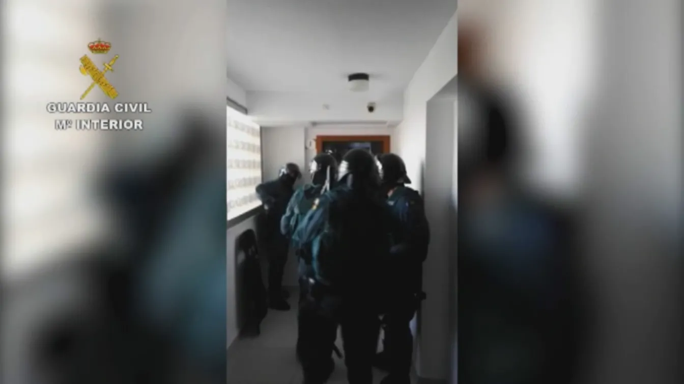 Испанската полиция арестува седем българи за трафик на хора и проституция