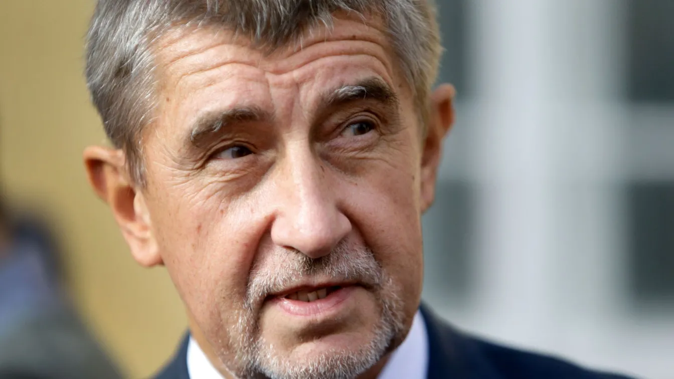Чешкото правителство подава оставка