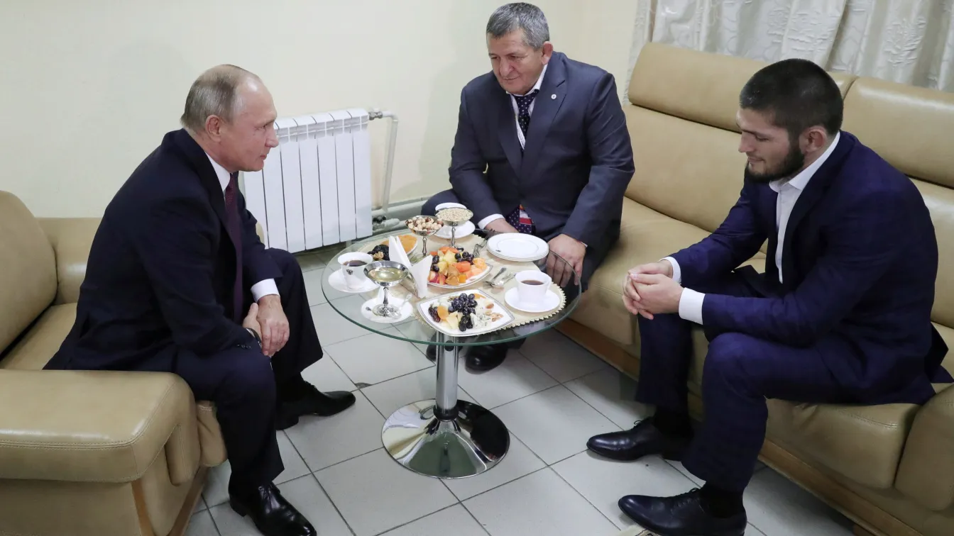 Путин към бащата на Нурмагомедов: Не го наказвай прекалено строго