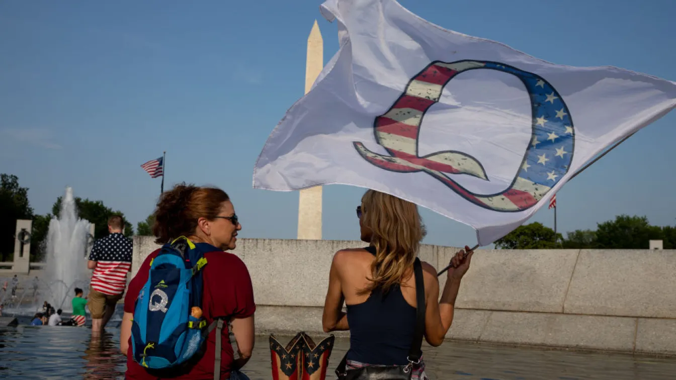 QAnon: Възходът на култа към конспиративните теории