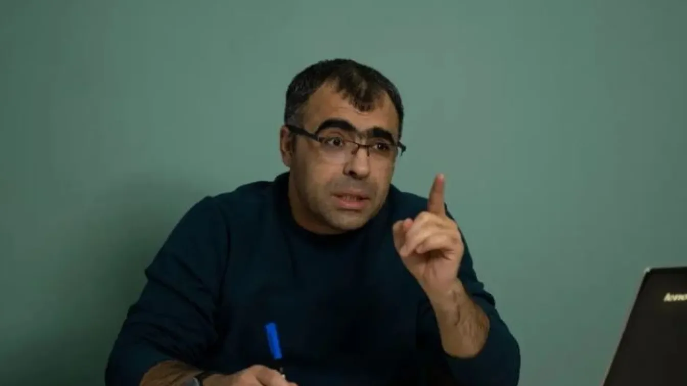 „Трябва да си знае мястото. Ще му дадем урок“: Турски кмет заплашва местен журналист (ВИДЕО)