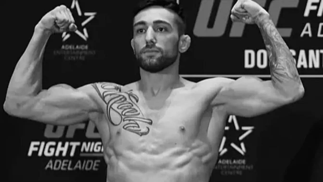 Застреляха MMA боец на улицата (ВИДЕО)