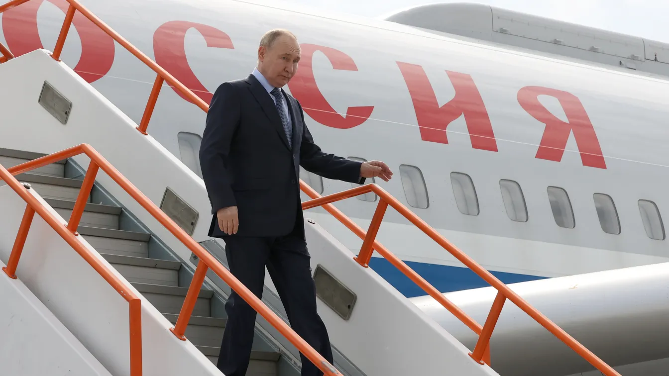 Полският външен министър: Не мога да гарантирам, че полски съд няма да разпореди да ескортираме самолета на Путин