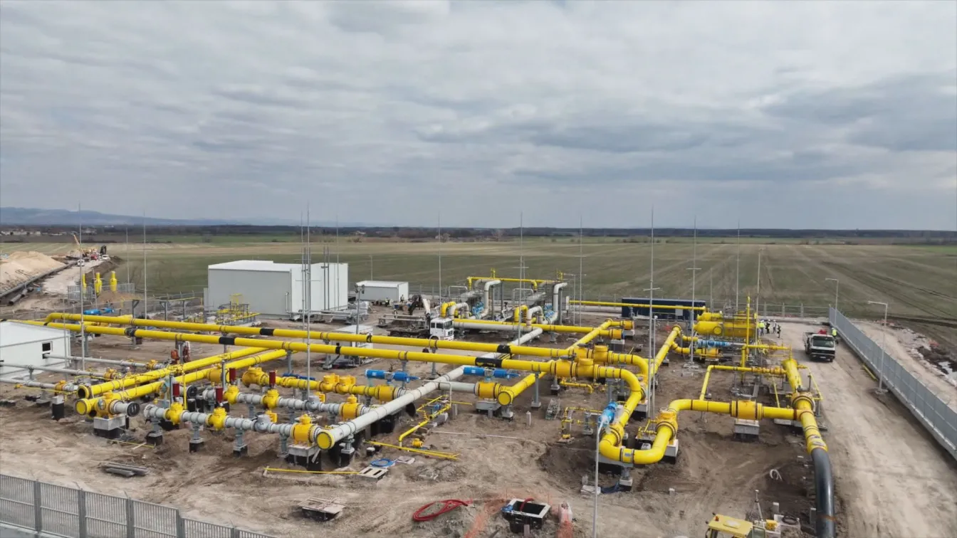 Еврокомисарят по енергетиката инспектира в България Вертикалния газов коридор
