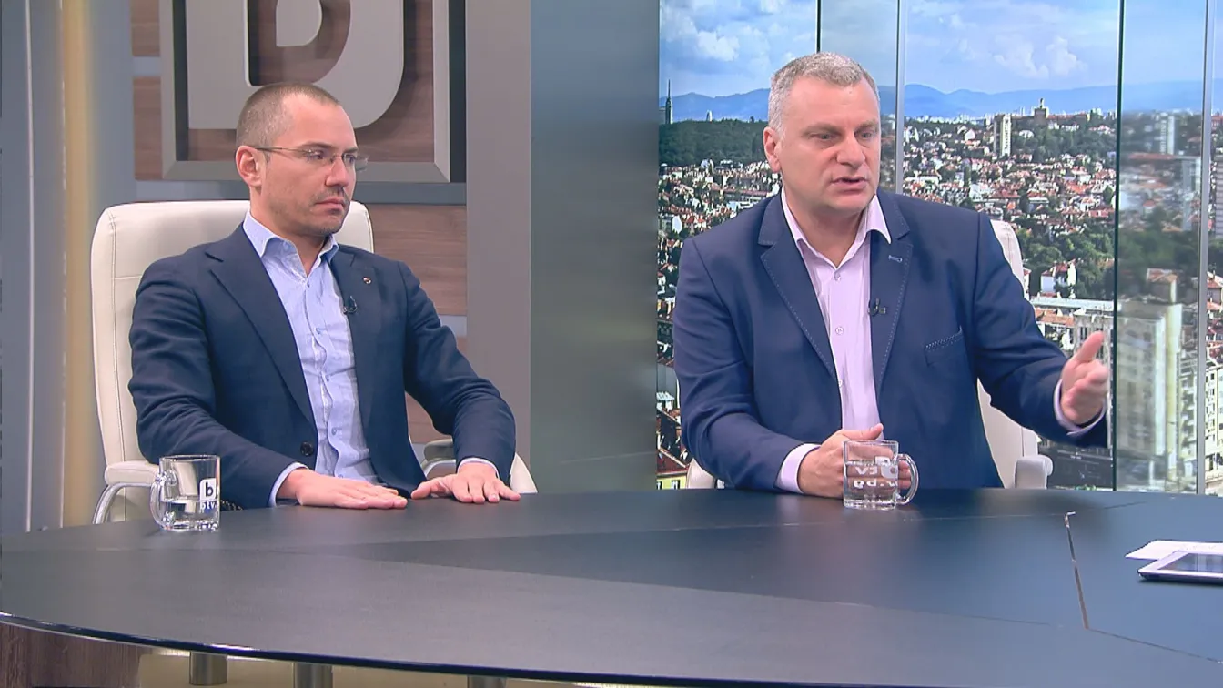 Евродепутати: Лицемерието на Меркел беше наказано