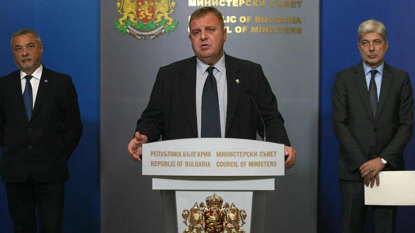 Патриотите искат позиция на кабинета в подкрепа на Унгария 