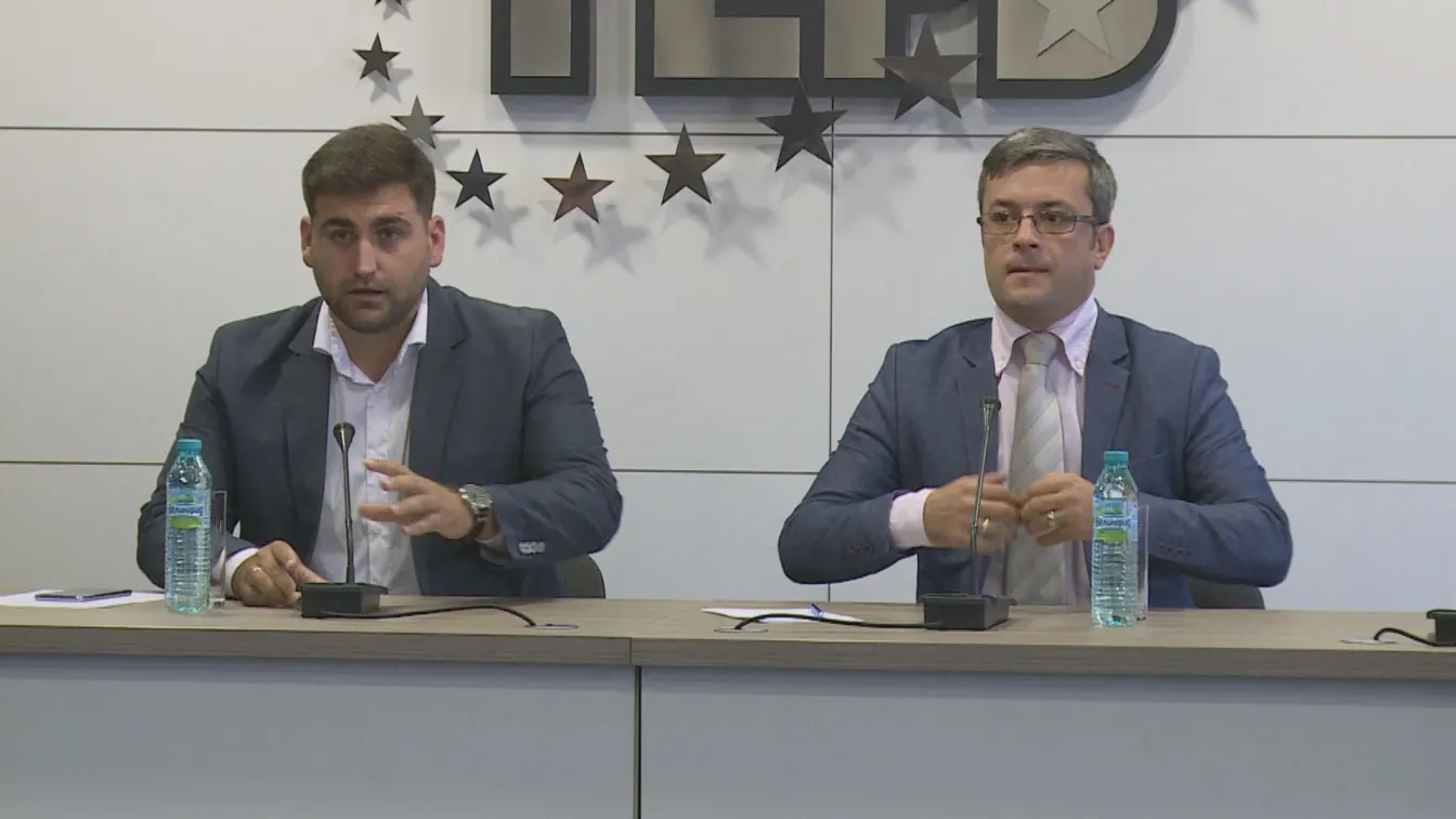 Нов спор между ГЕРБ и БСП за Унгария