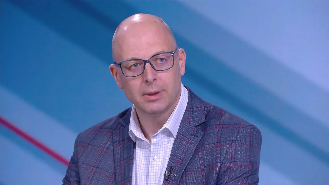 Йордан Божилов: Смяната на военния министър на Украйна няма да се отрази на бойните действия