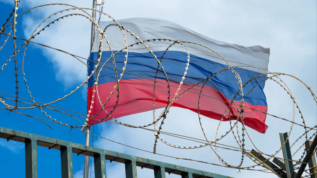 САЩ подготвят нови ограничения за руския петрол, газов и банков сектор