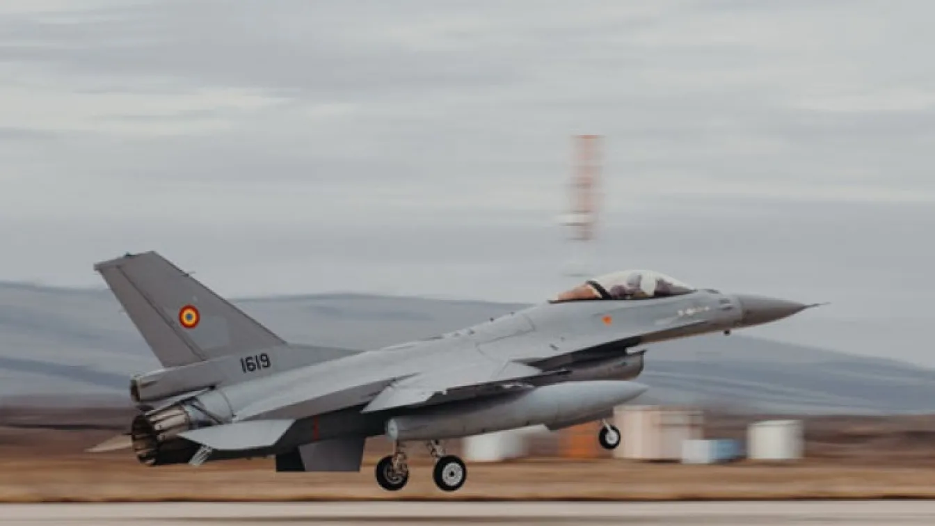 Румъния вдигна два изтребителя F16 заради руски дрон във въздушното пространство