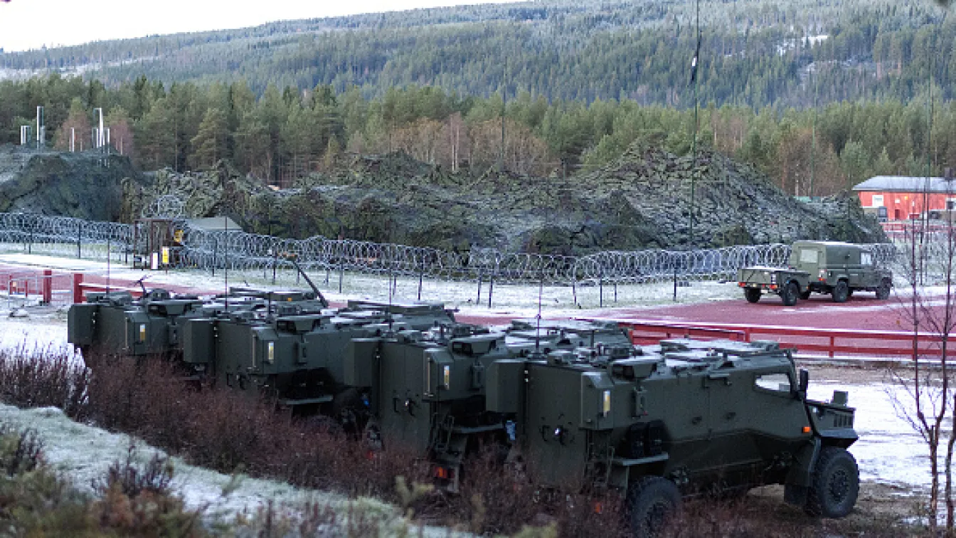 И Норвегия разследва прелитания на дронове над най-голямата си военна база