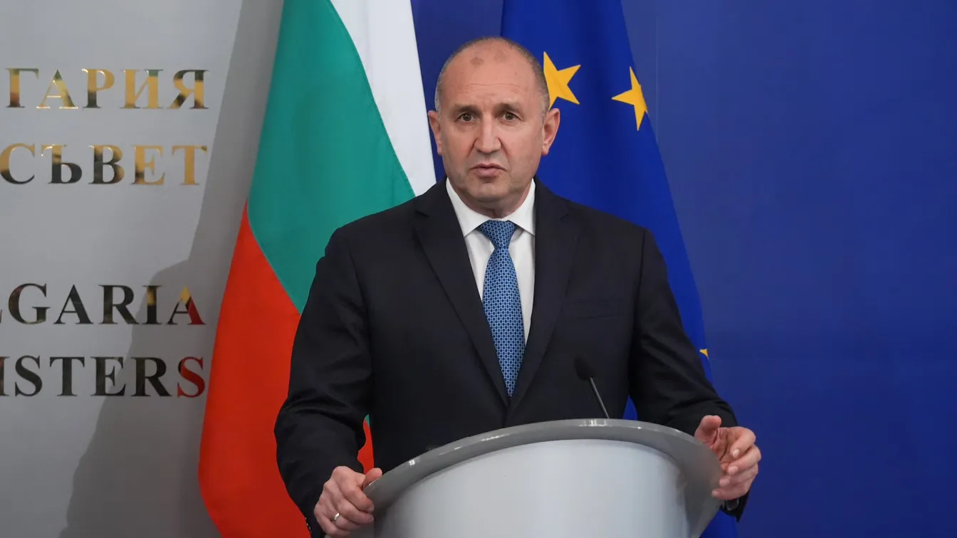 Румен Радев: България за първи път открито постави пред ЕС резервите си към 21-ия пакет санкции срещу Русия