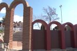Пластмасовите арки на амфитеатъра в Несебър са поставени в нарушение