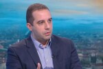 Кирилов: Тромбообразуването се наблюдава след поставяне на първа доза „АстраЗенека“