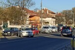 Кола блъсна баба и внуче в сопотското село Анево, детето е починало