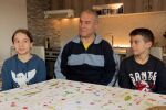 „Ангели вълшебници“: Как „Бригада нов дом“ промени живота на самотен баща с близнаци