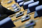 Вместо 5 парламентарните групи в 52-рия парламент са 6: Кои са техните председатели?