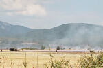 Големият пожар край Казанлък се разрасна отново