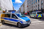 Алжирец нападна с нож седем души в център за бежанци в Берлин